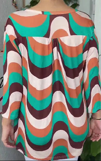 Nahikari | Printed V Neck Button Tunic Top