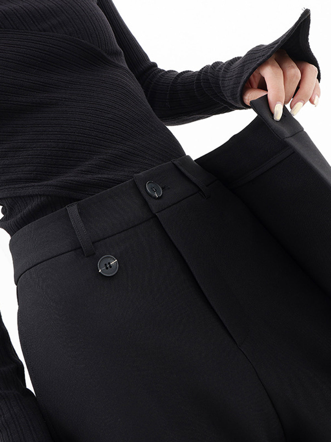Briia | Baggy Pants with Button Detail in Black