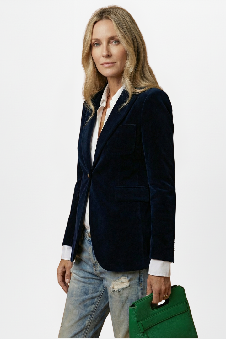 Laurinetta | Structured Blazer with Deep Cut and Tailored Fit
