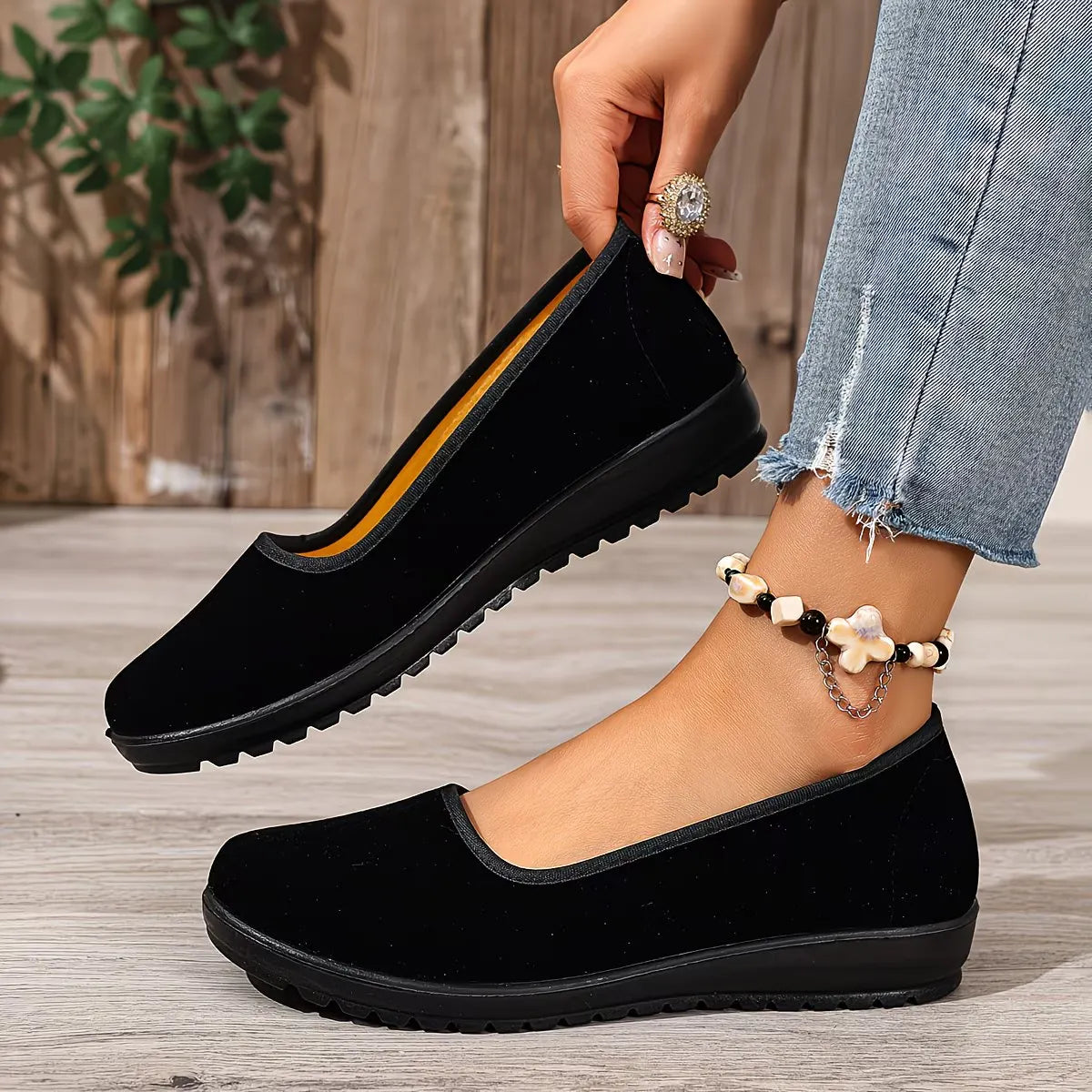 Sumaiya | Black Slip On Flat Shoes