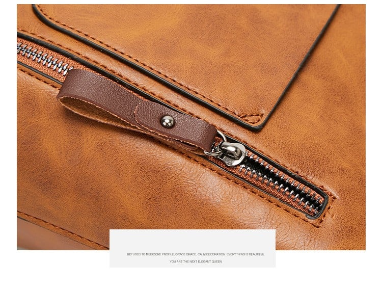 Britney | Leather Shoulder Bag With Front Pockets