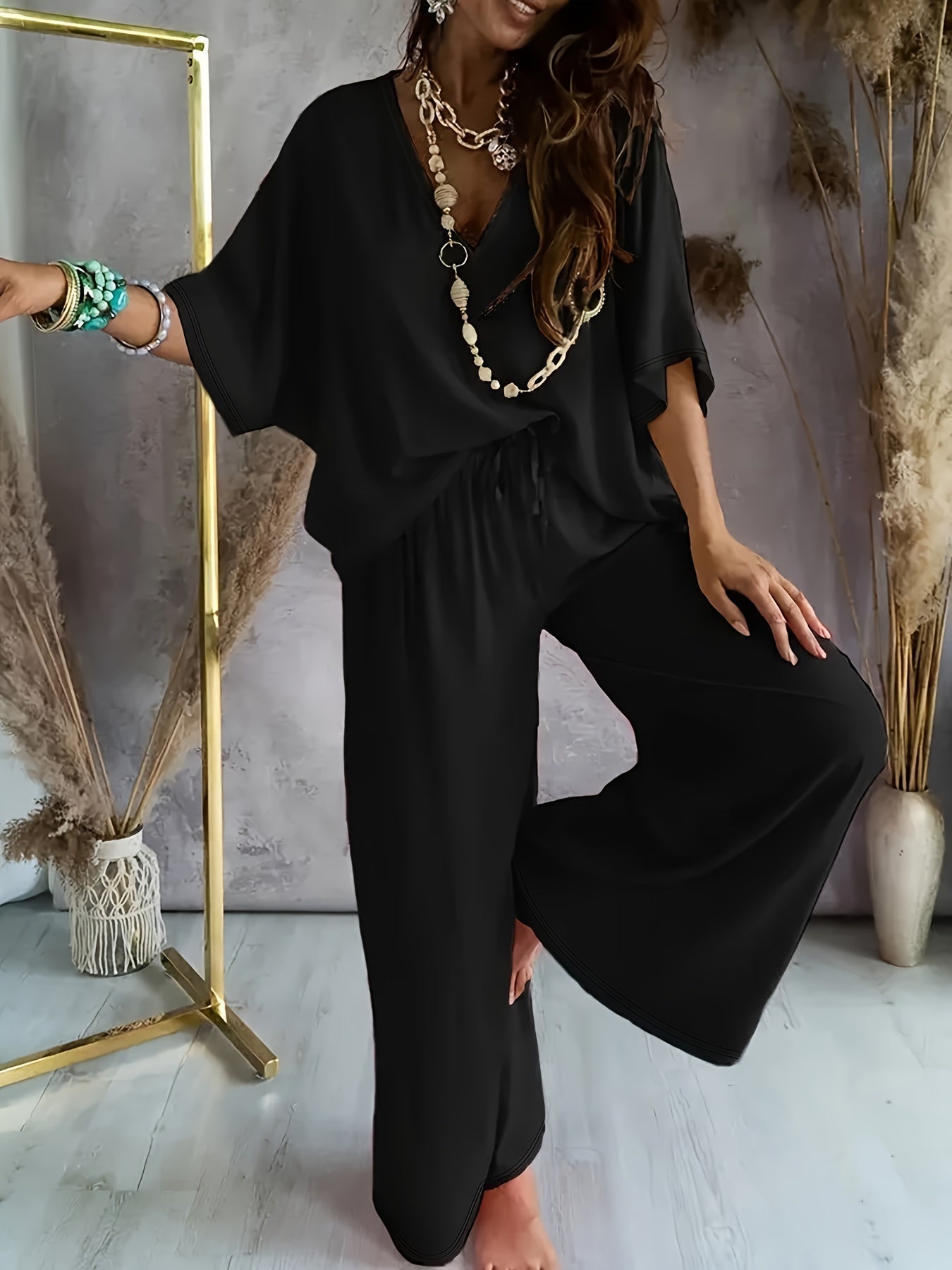Essime | V-Neck Short Sleeve Two-Piece Set