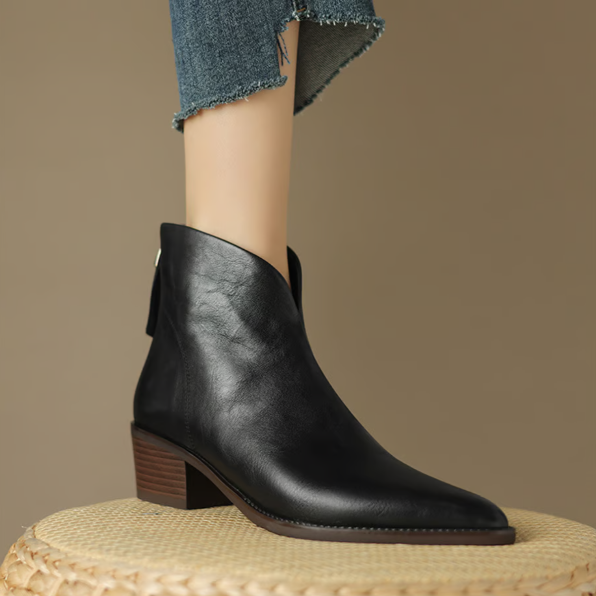 Corien | Boots With Pointed Toes and Block Heels