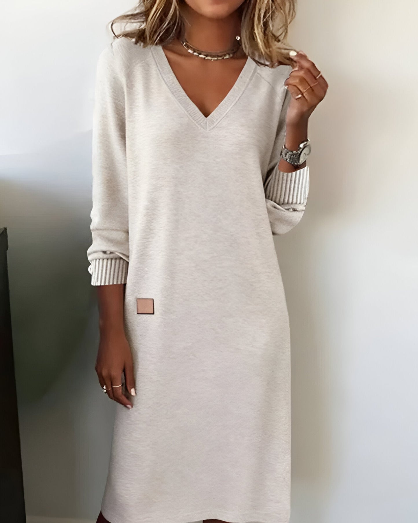 Lilly | Knit Long Sleeve V-Neck Midi Dress