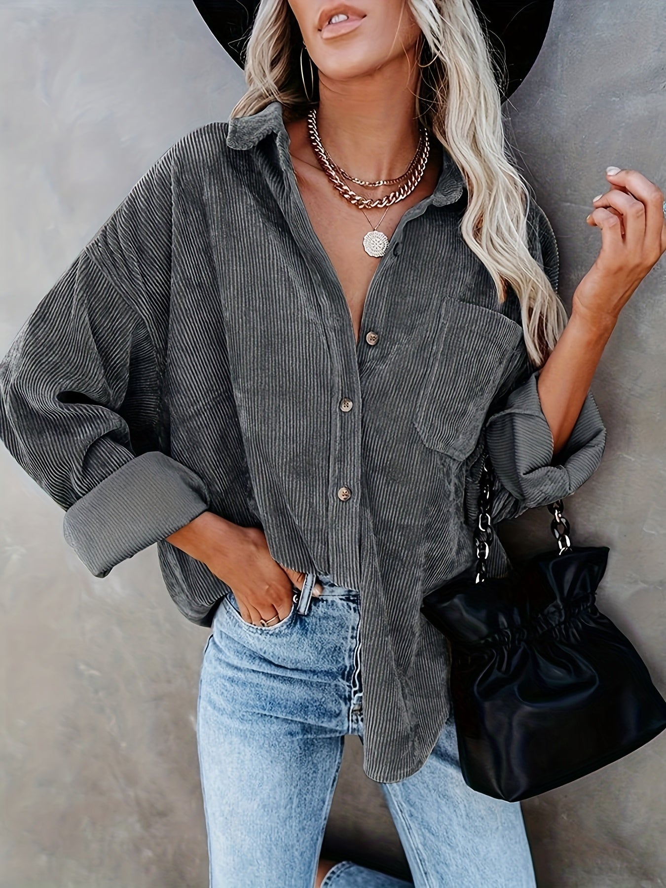 Magnius | Long Sleeve Button-Up Shirt with Pocket