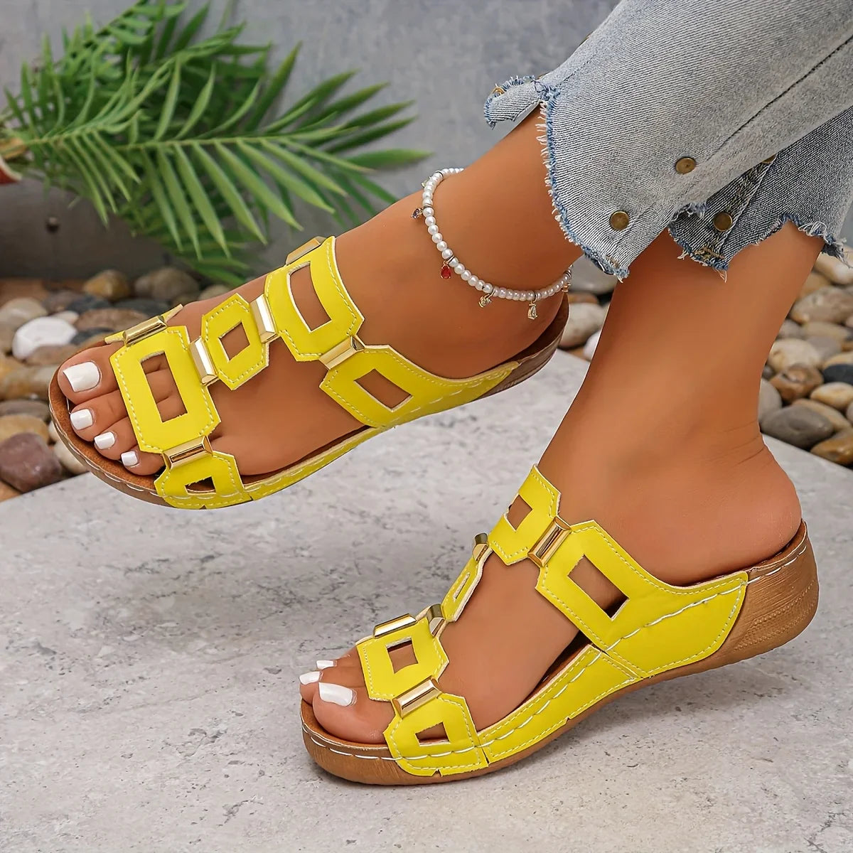 Norika | Open Toe Cutout Slide Sandals