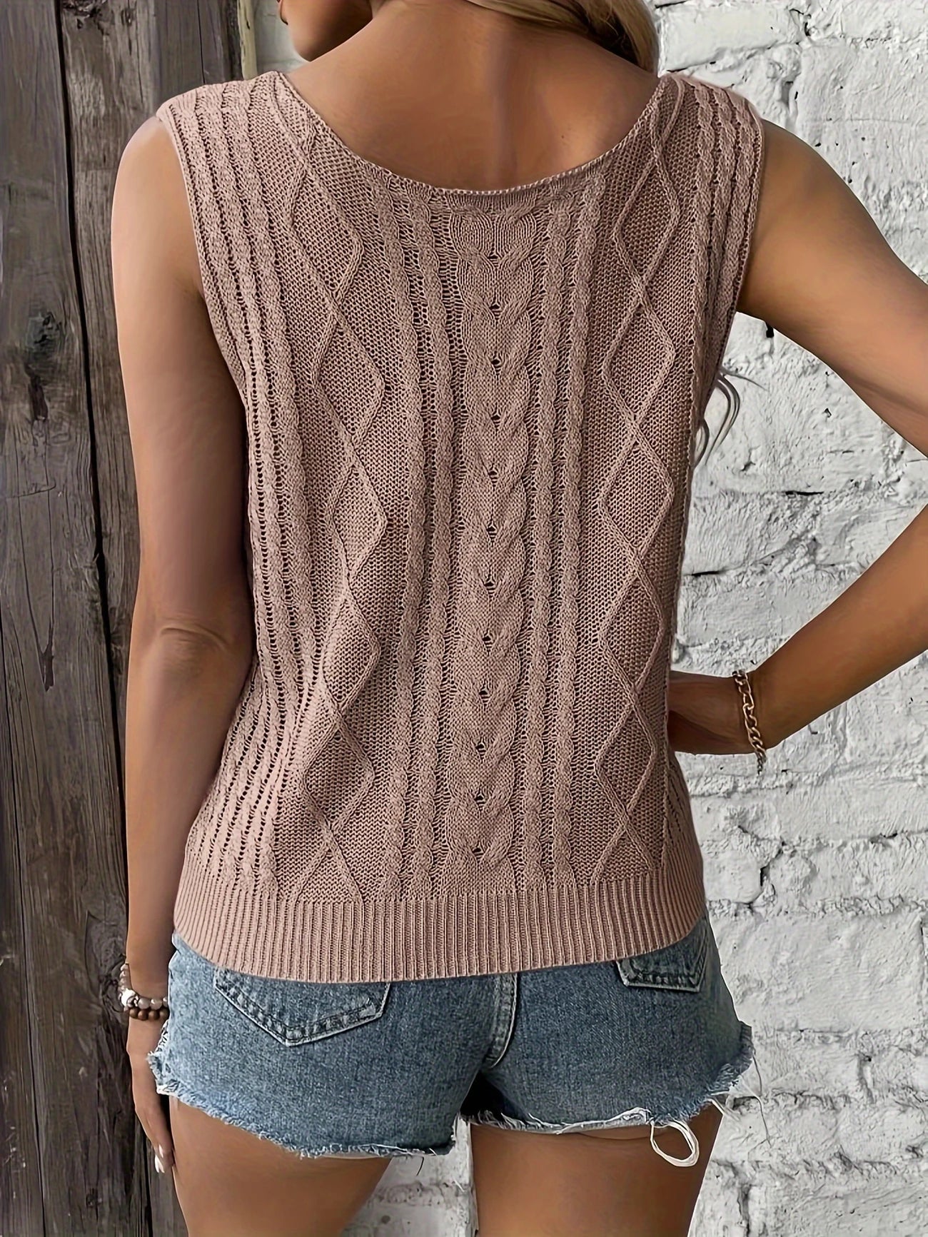 Juno | Sleeveless Cable Knit V-Neck Sweater Top