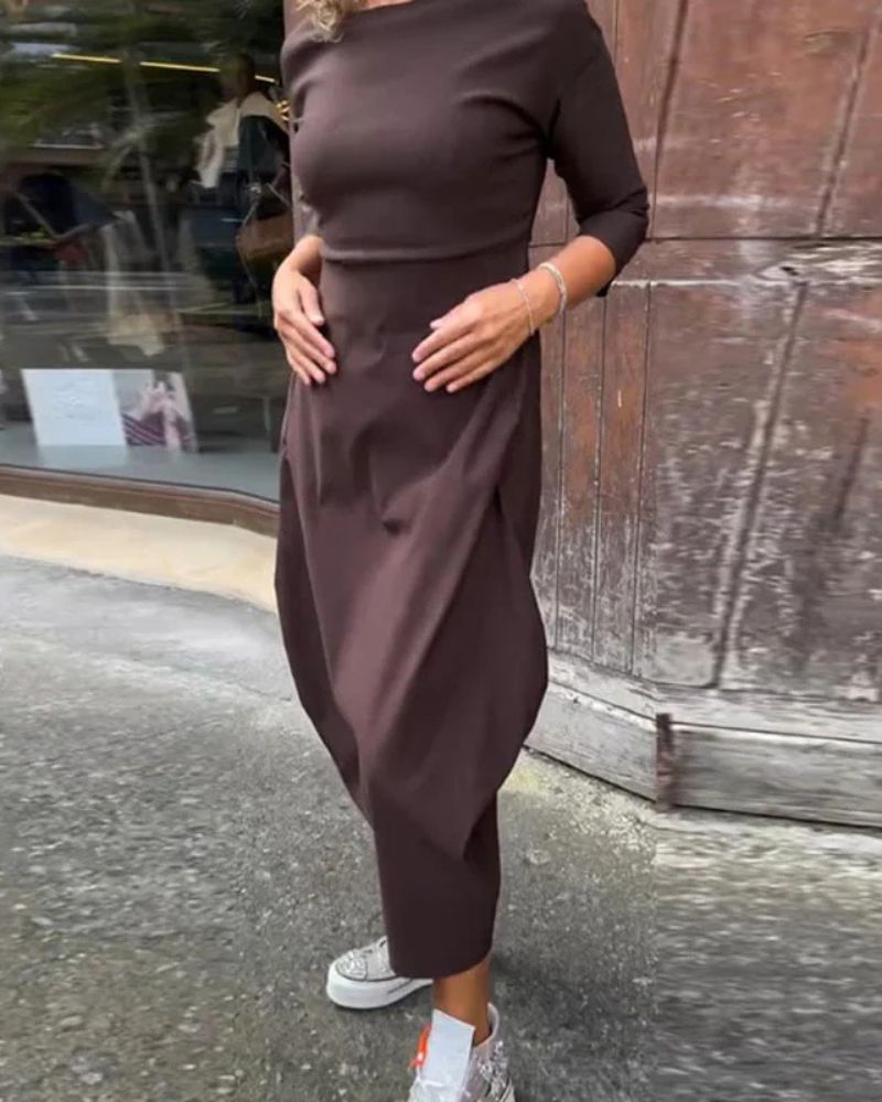 Magdana | Midi Dress with Three Quarter Sleeves