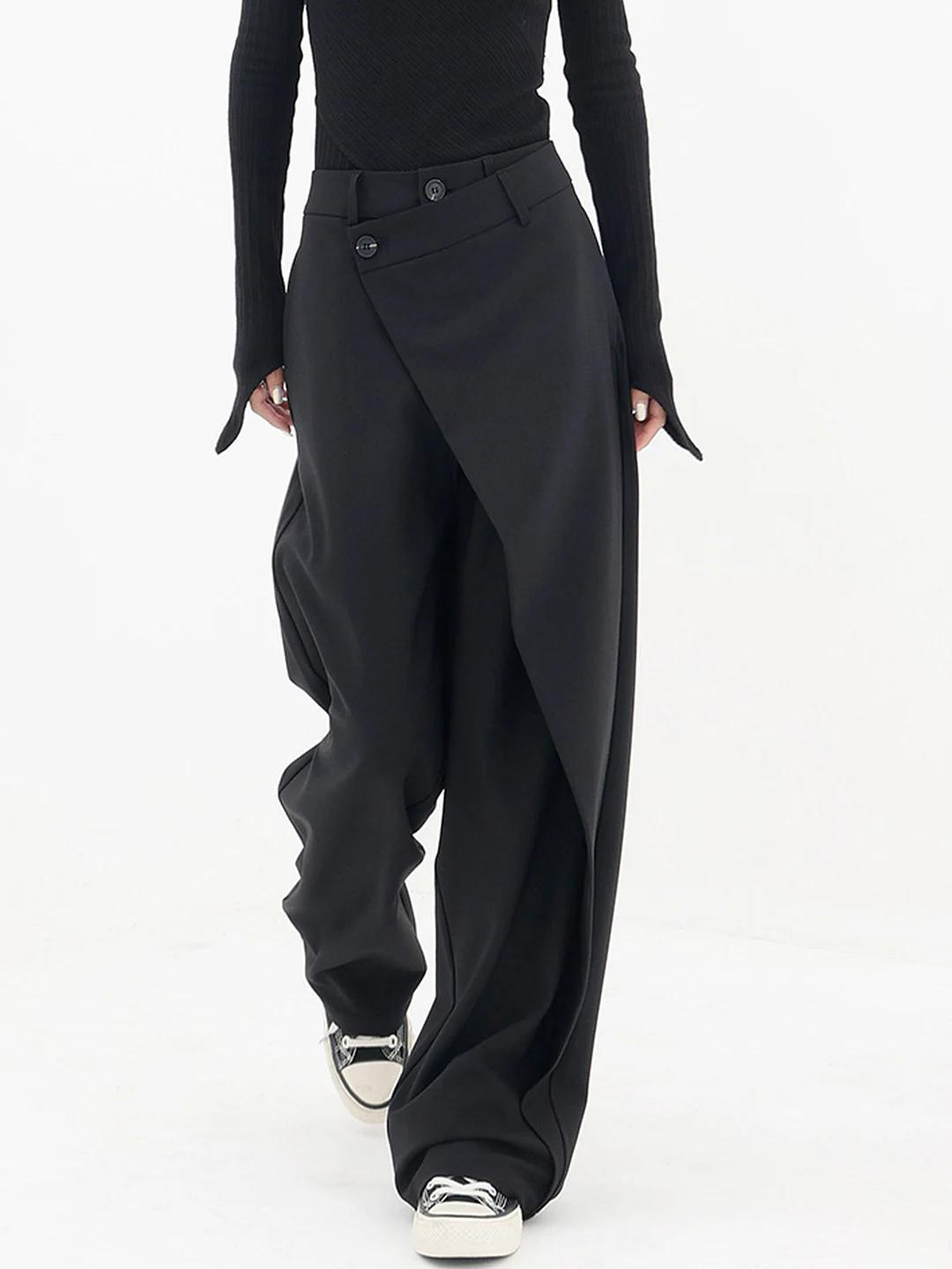 Briia | Baggy Pants with Button Detail in Black