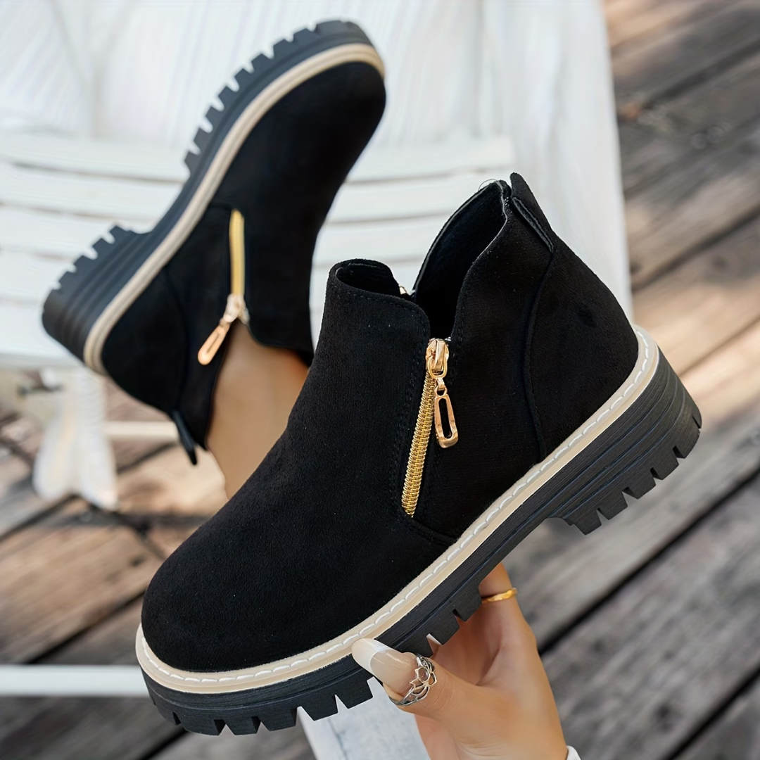 Gwenetora | Suede Ankle Boots with Side Zip