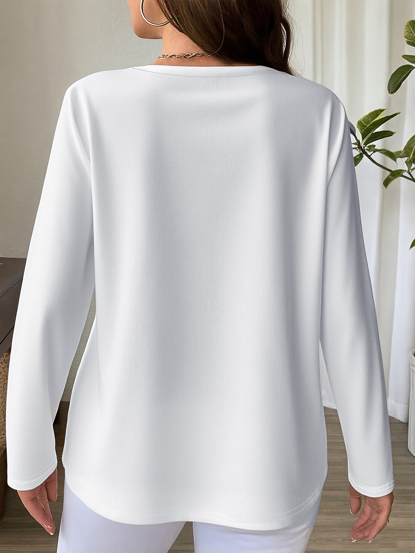 Vlada | Top with Long Sleeves Criss Cross Neckline