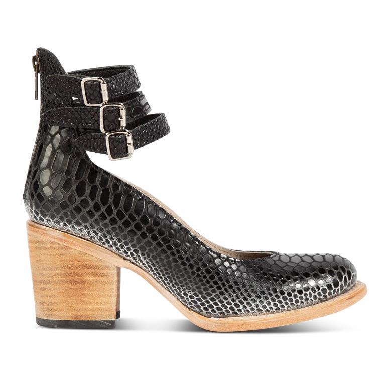 Steffie – Wooden Block Heel Ankle Strap Pumps