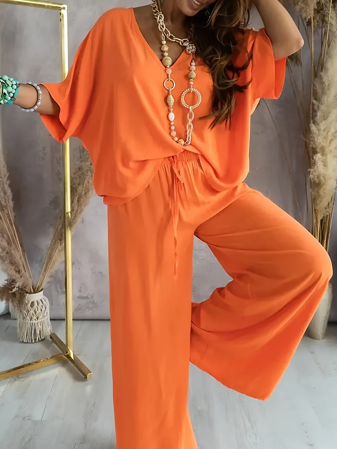Essime | V-Neck Short Sleeve Two-Piece Set