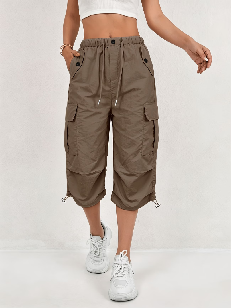Nanna | Cargo Capri Pants With Drawstring Waist