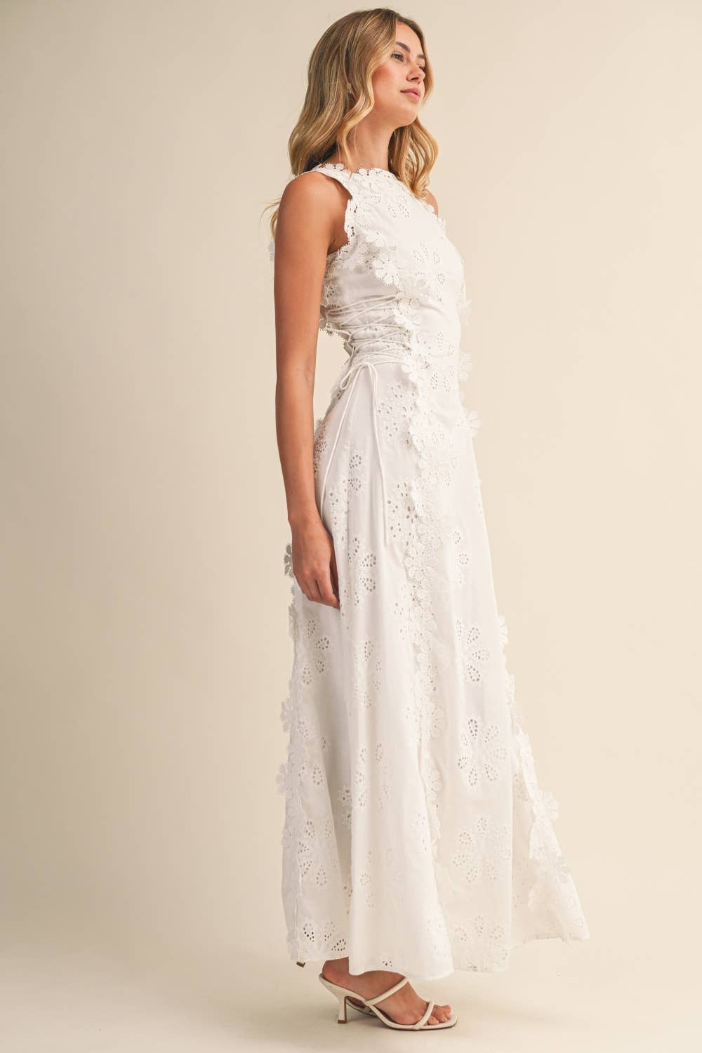 Azalia | Sleeveless Floral Lace Maxi Dress