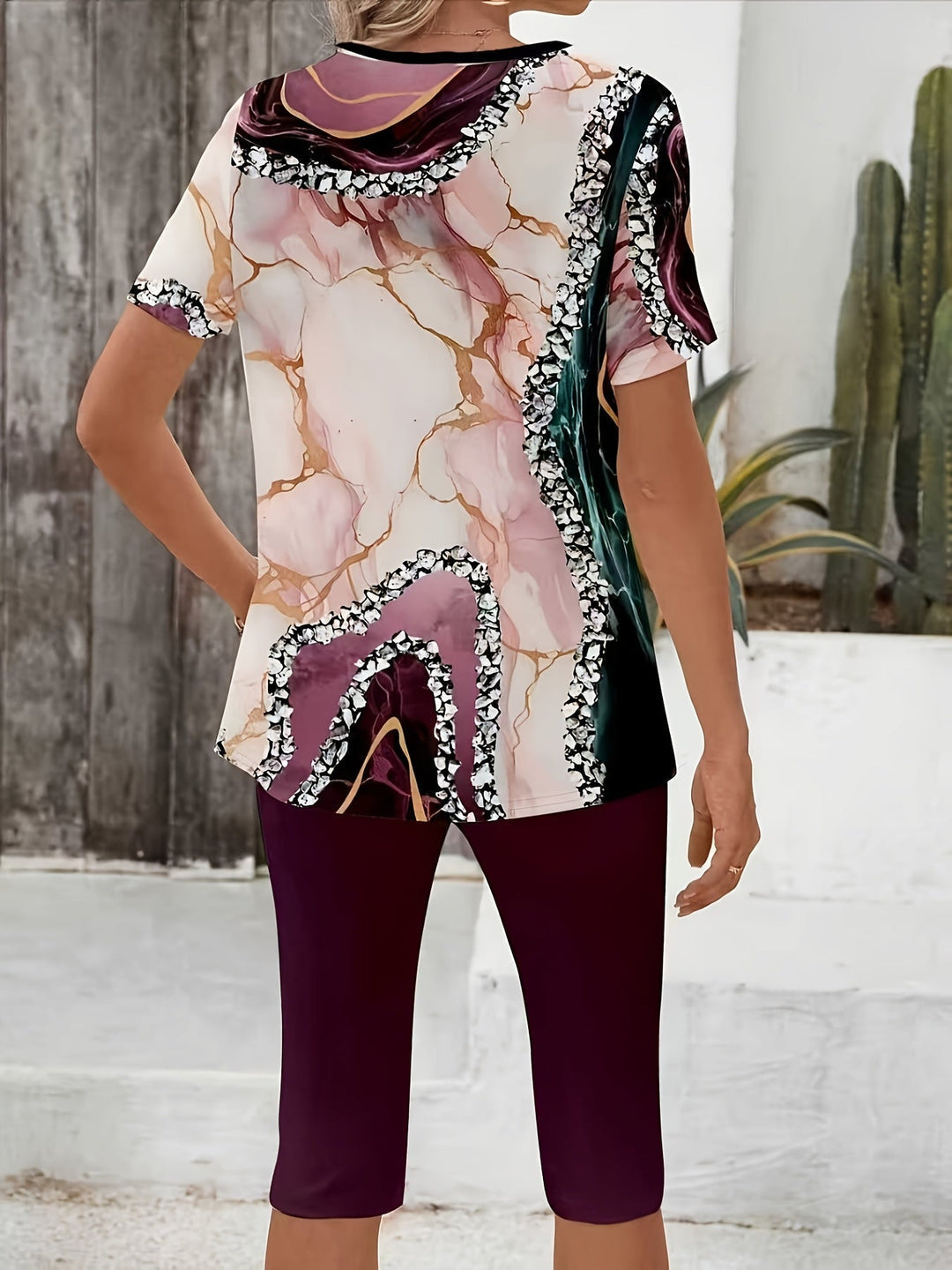 Merena | Two-Piece Abstract Print Short Sleeve Capri Set