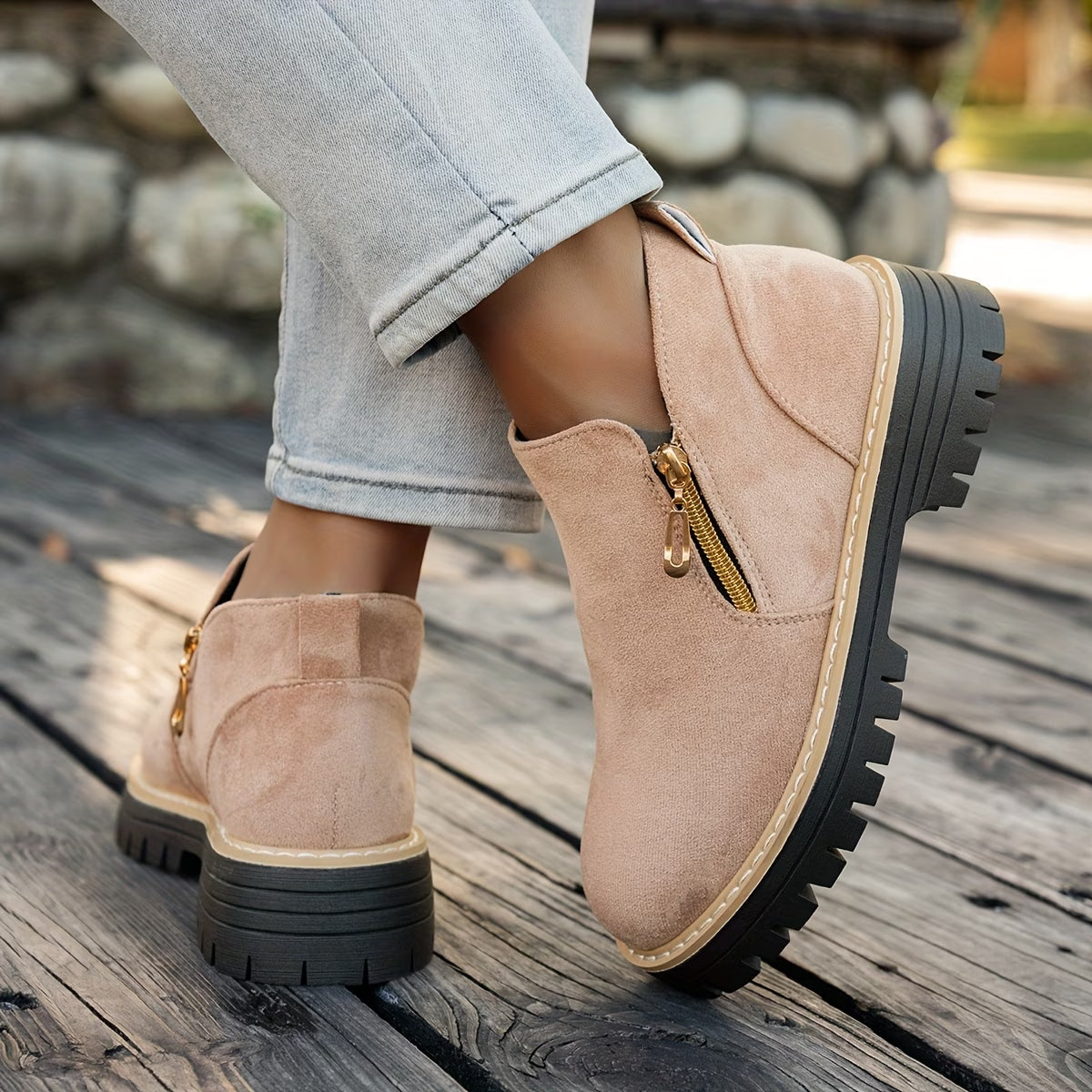 Gwenetora | Suede Ankle Boots with Side Zip
