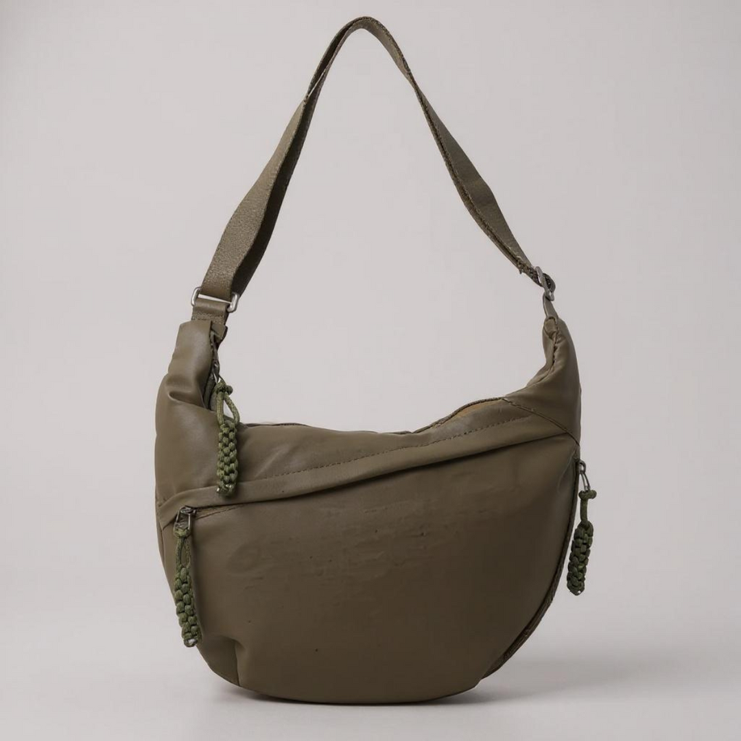Soukaina | Curved Shoulder Bag With Zipper Pockets