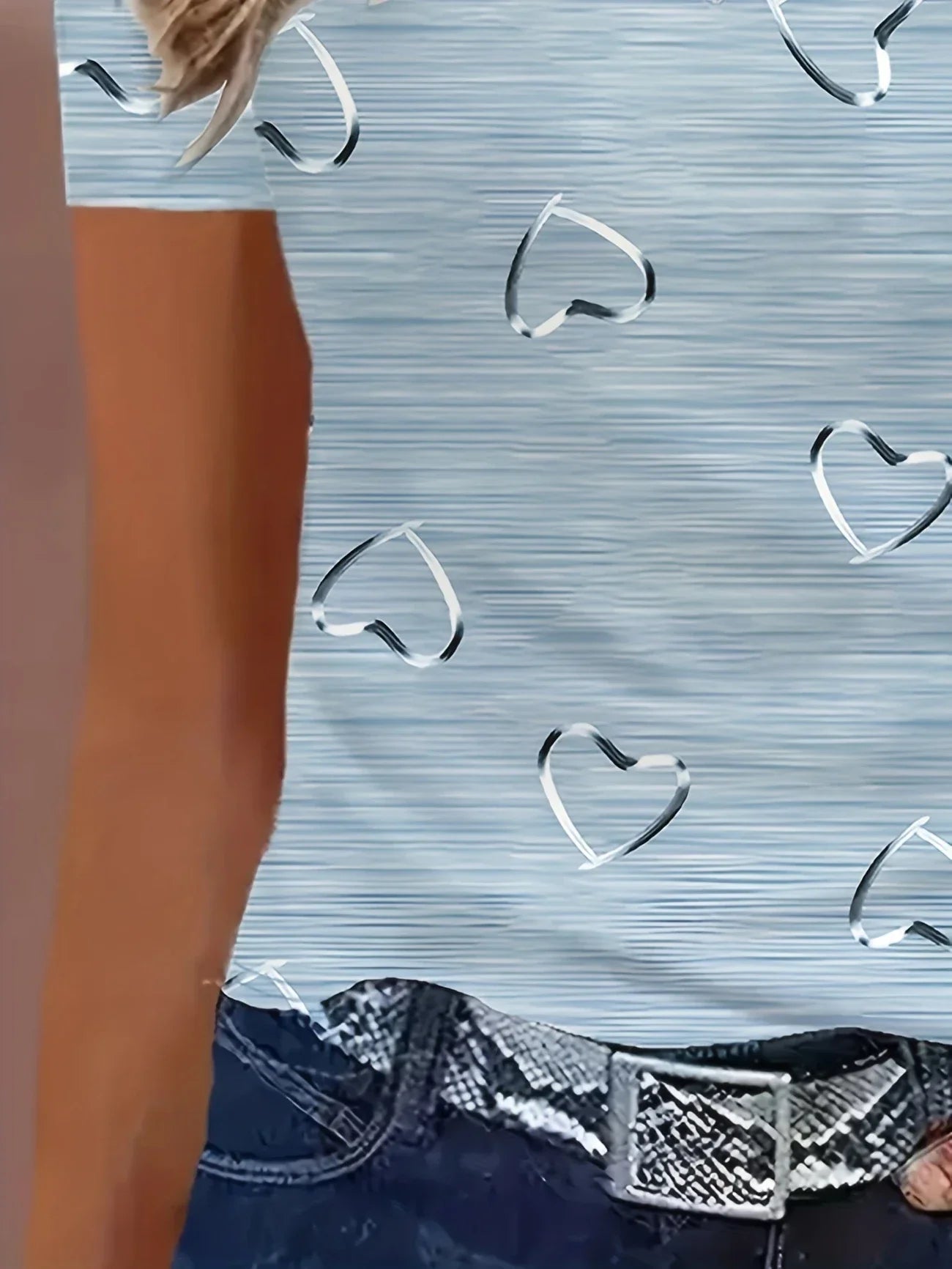 Emlyn | Heart Print Short Sleeve V Neck Top