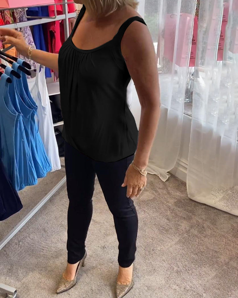 Hanner - Pleated Sleeveless Scoop Neck Tank Top
