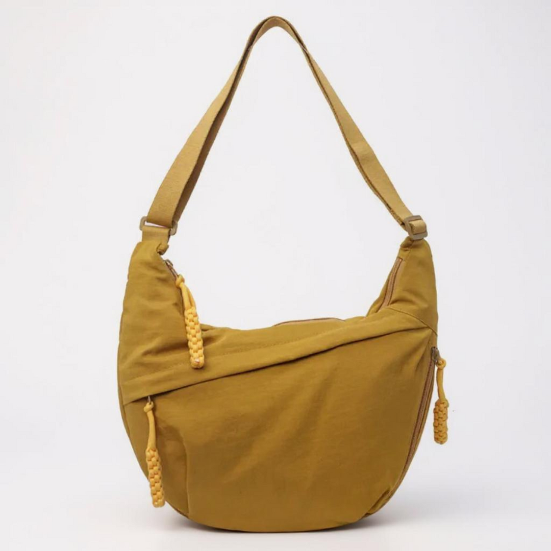 Soukaina | Curved Shoulder Bag With Zipper Pockets