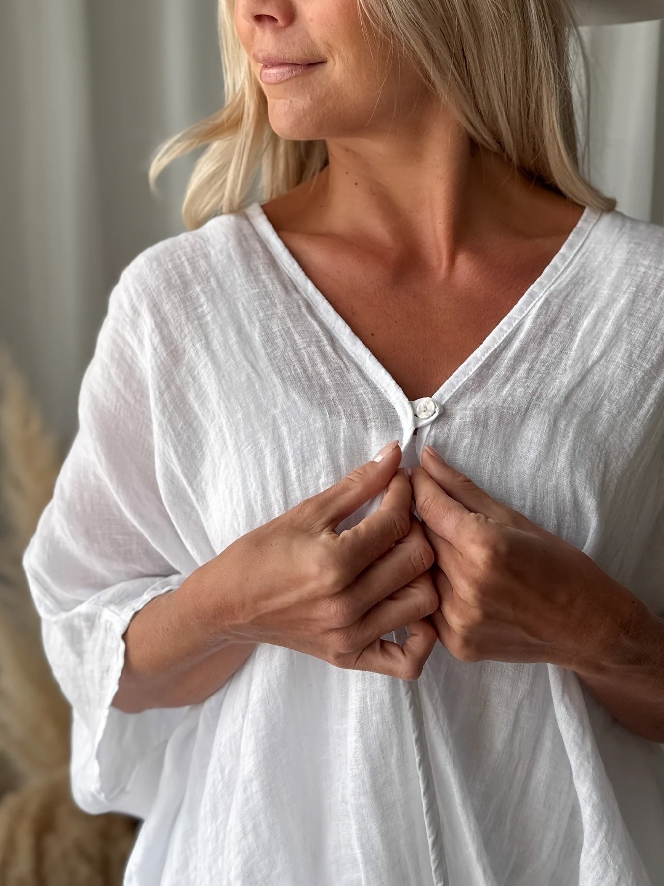 Amara | Bohemian Blouse with Loose Sleeves