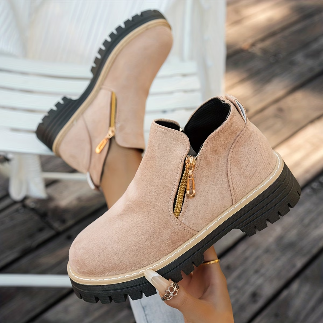 Gwenetora | Suede Ankle Boots with Side Zip