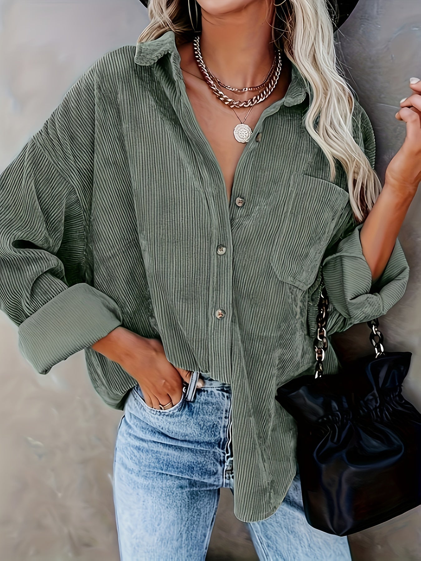 Magnius | Long Sleeve Button-Up Shirt with Pocket