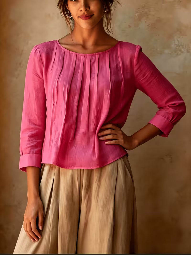 Gelina | Blouse with Round Neck and Front Pleats