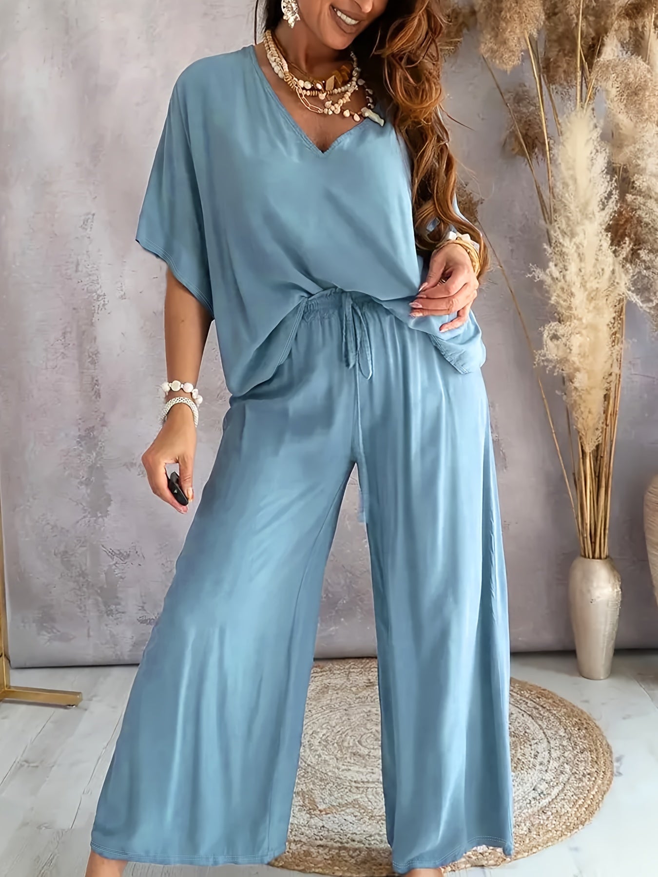 Essime | V-Neck Short Sleeve Two-Piece Set