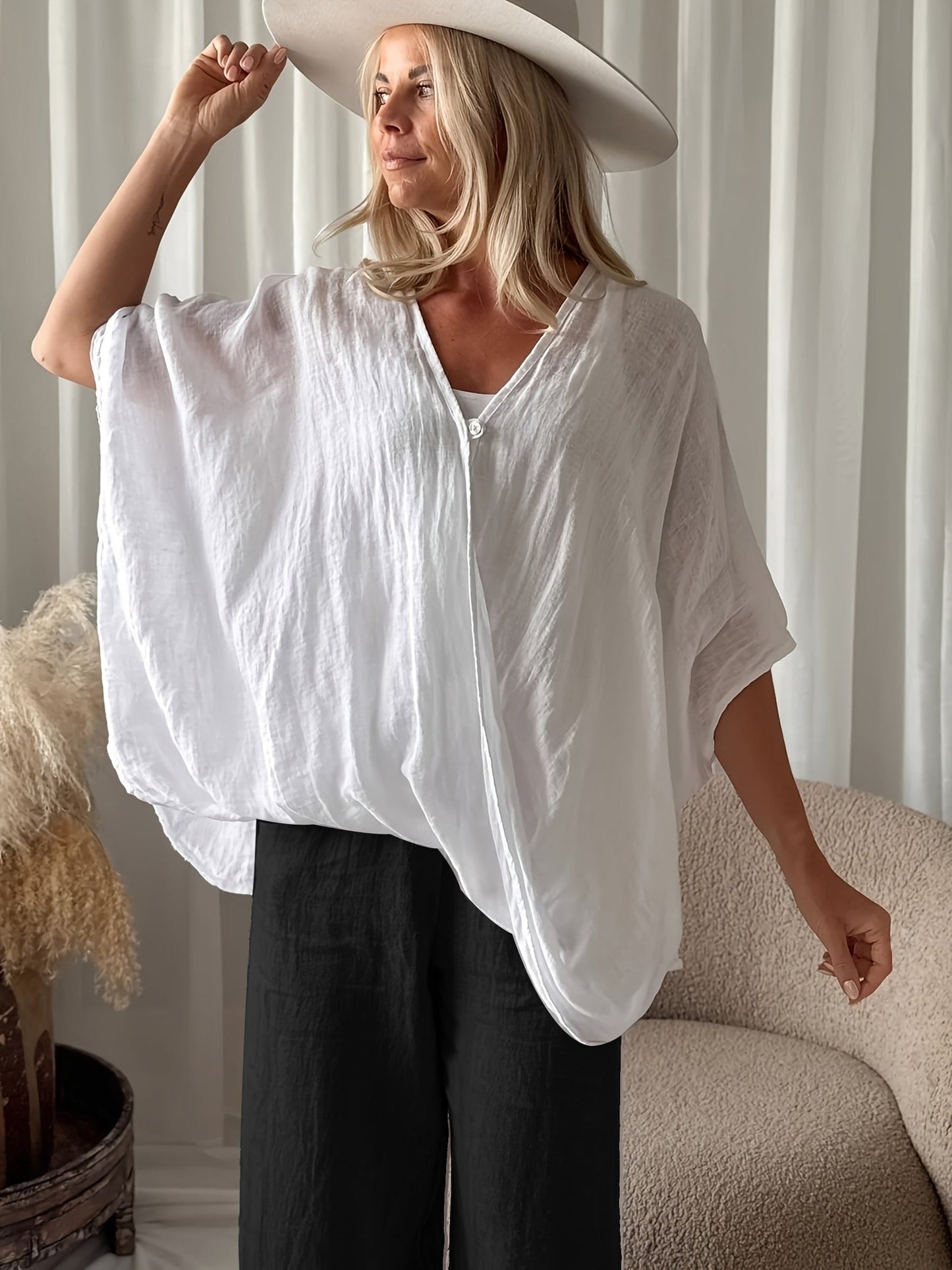 Amara | Bohemian Blouse with Loose Sleeves