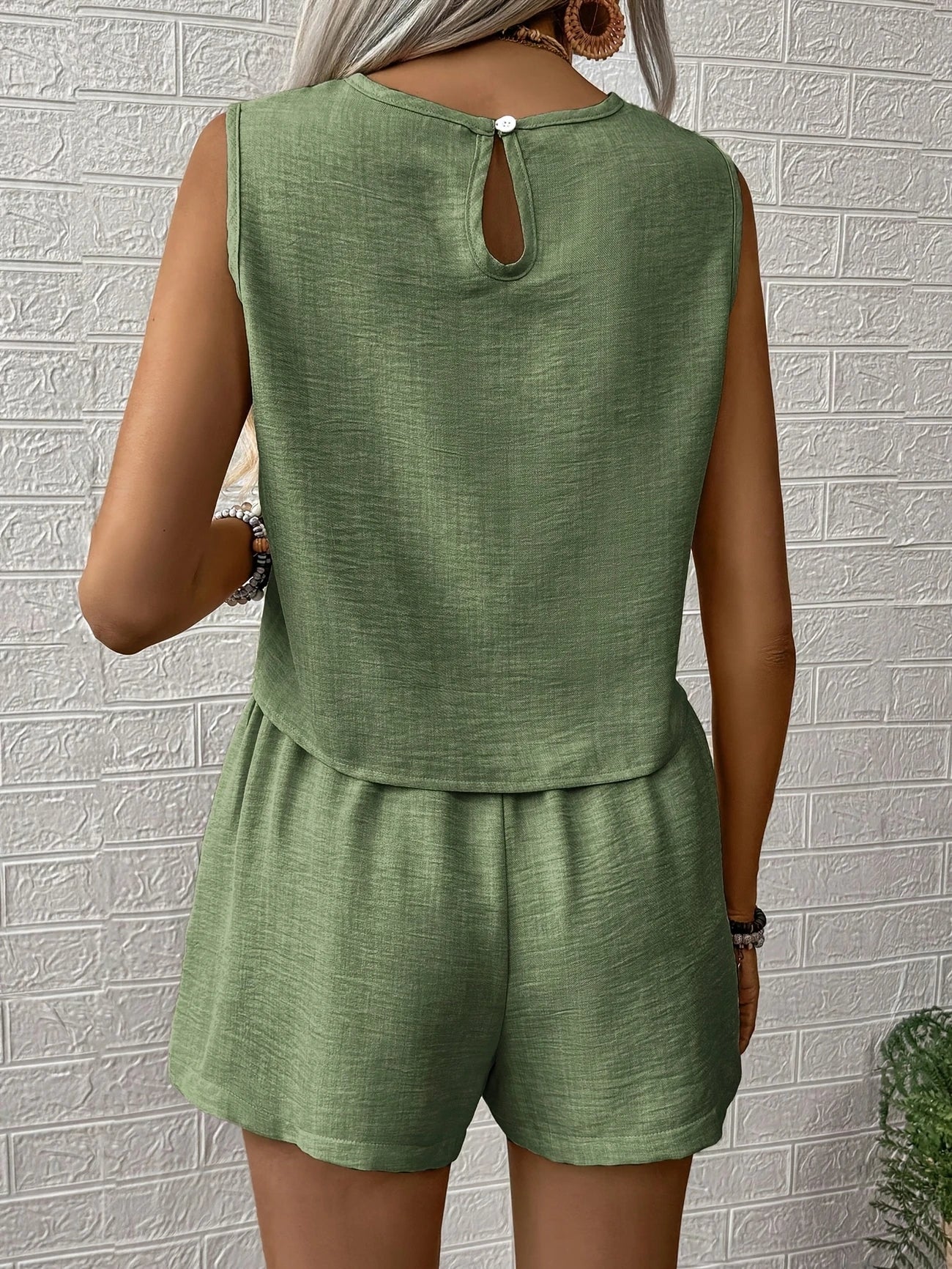 Nella | Sleeveless Round Neck Top Shorts Set