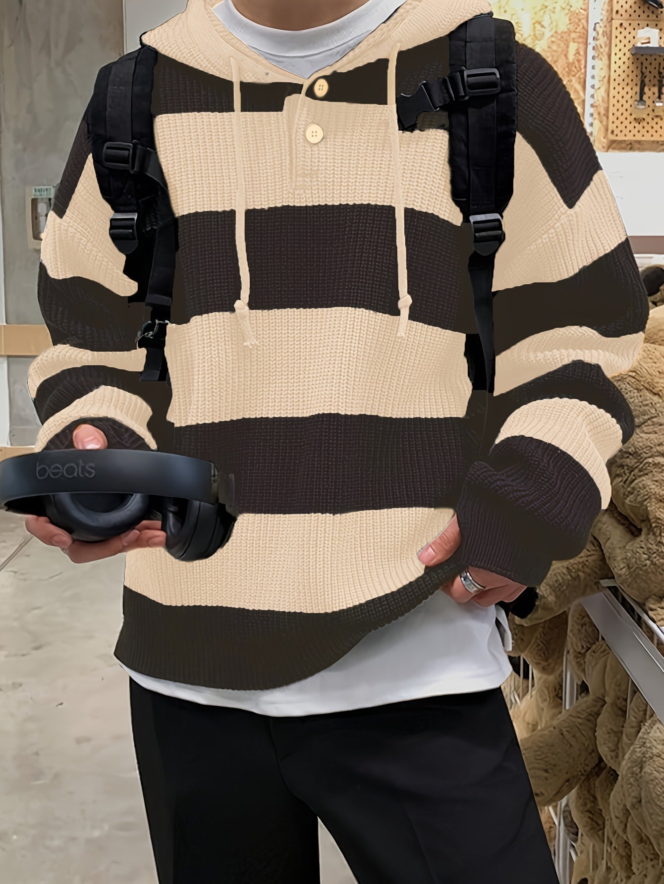 Tenzin | Knitted Hoodie with Oversized Striped Fit