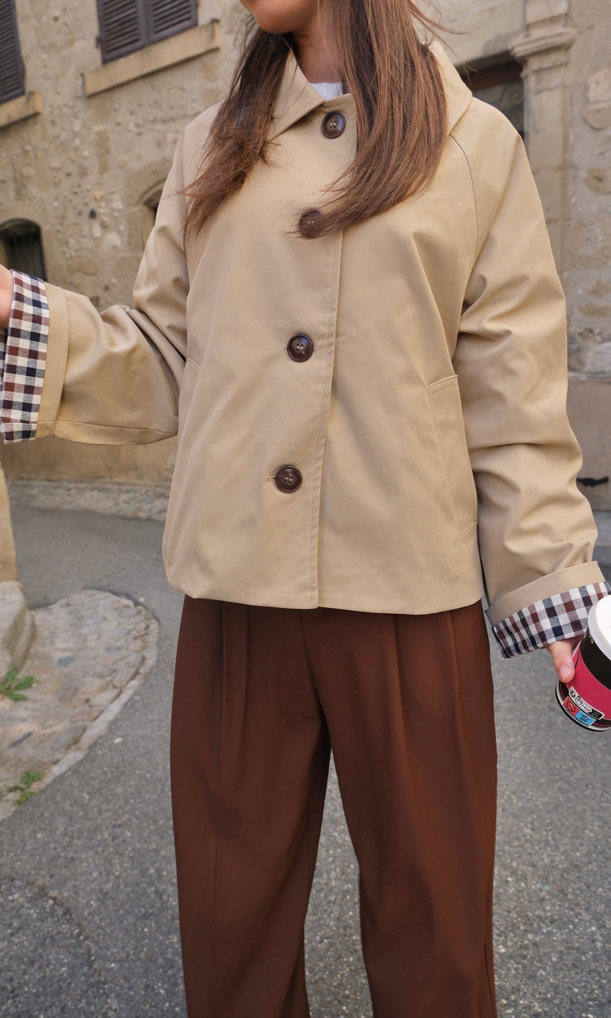 Solmaz | Cropped Beige Button Jacket With Checkered Cuffs