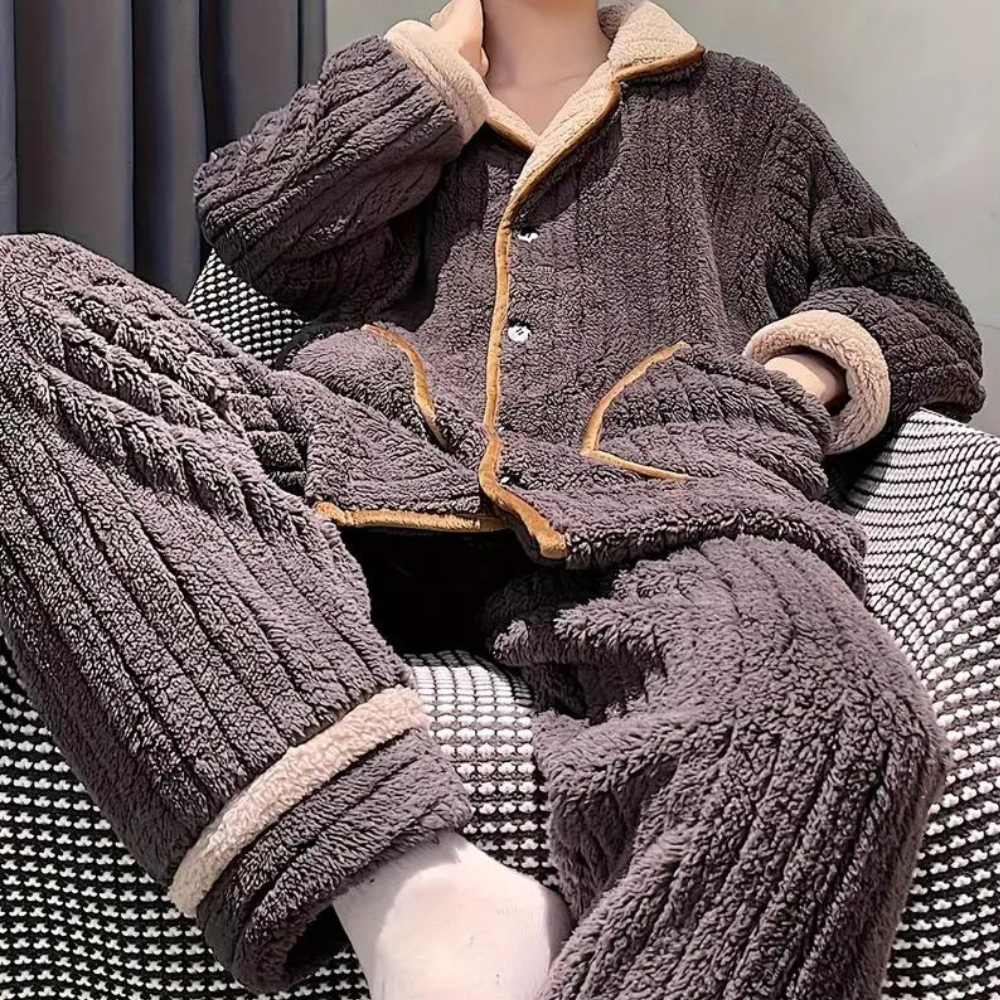 Turan | Pajama Set With Textured Fleece and Pockets