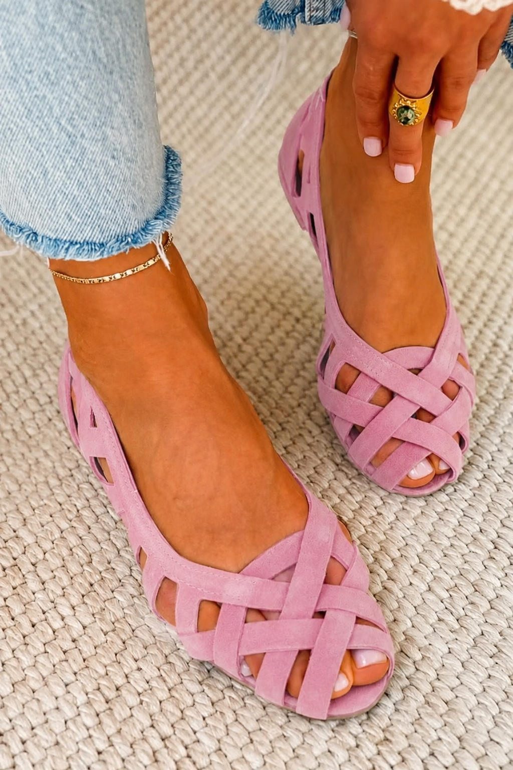 Darsy | Cross Strap Open Toe Flat Sandals