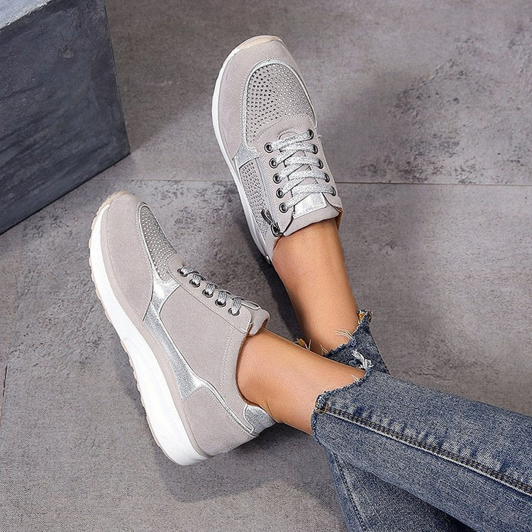 Gertie | Sneakers With Side Zippers and Metallic Accents