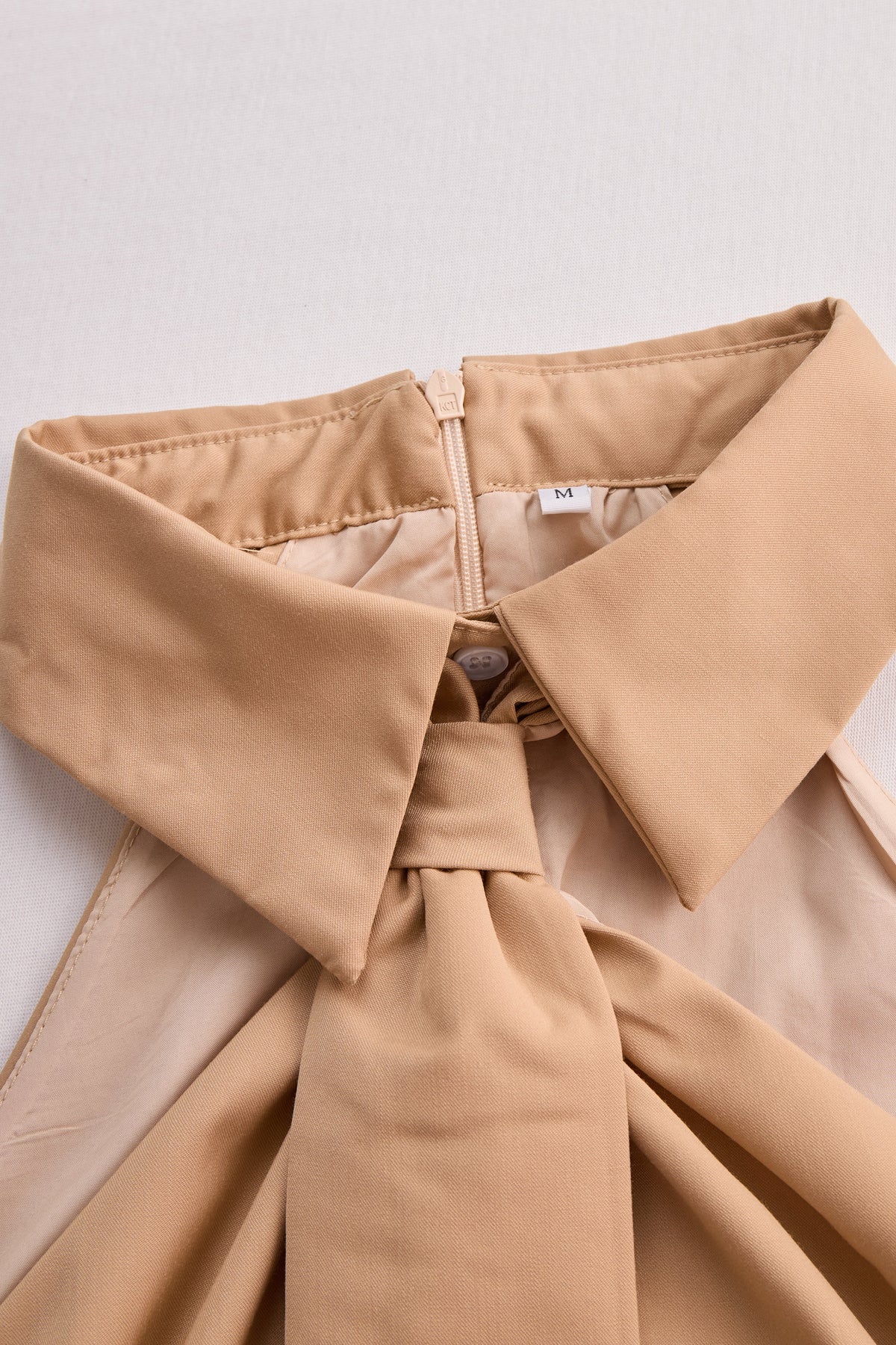 Yerin | Tie Neck Halter Sleeveless Blouse Top