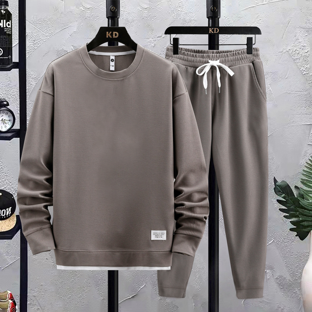 Bowen | Tracksuit With Crewneck Top and Cuffed Joggers