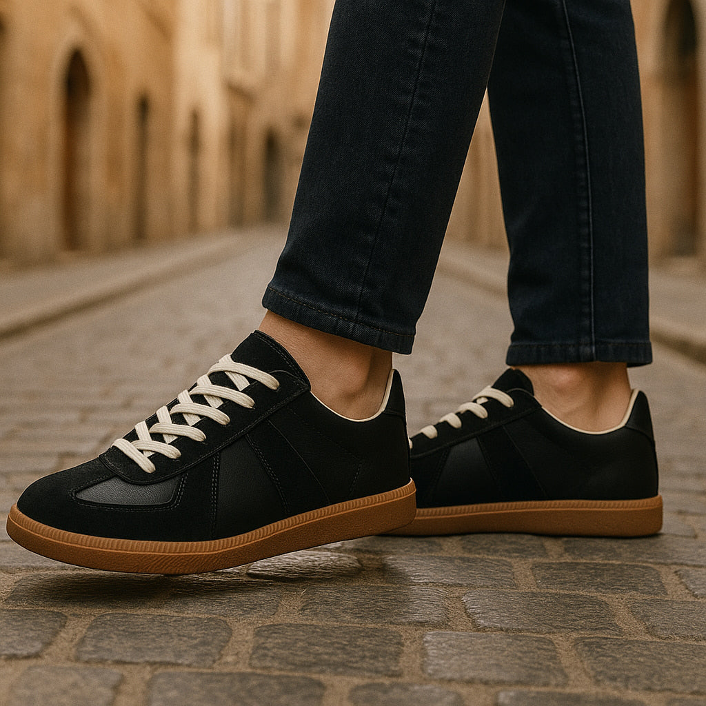 Andrzej | Sneakers Black Low Top Lace Up