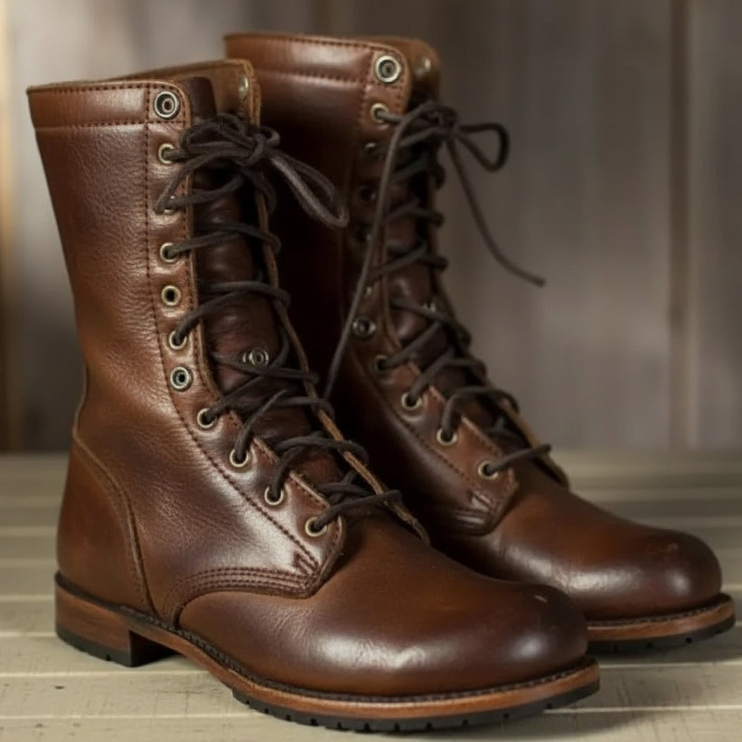 Leon | Boots with Front Laces and Rounded Toe