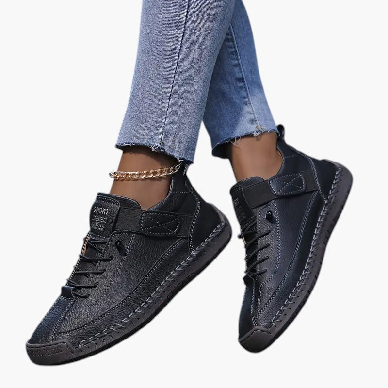Rosenda | Sneakers With Laces and Contrast Edge Stitching