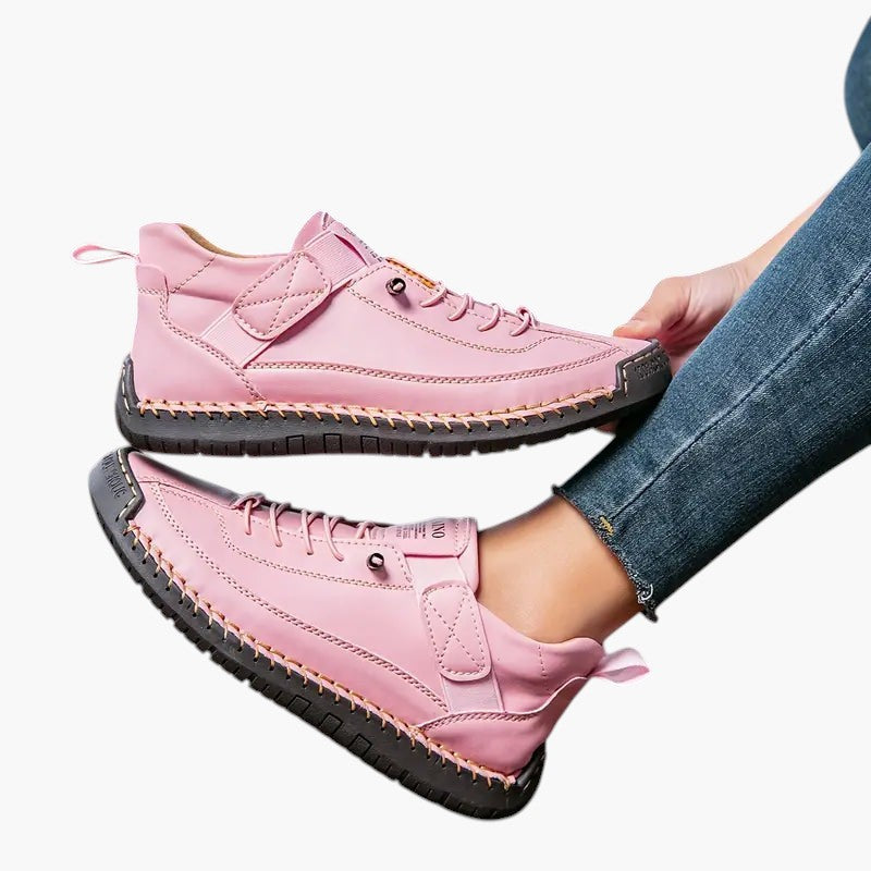 Rosenda | Sneakers With Laces and Contrast Edge Stitching