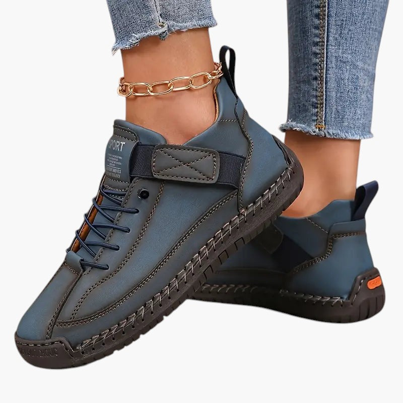 Rosenda | Sneakers With Laces and Contrast Edge Stitching