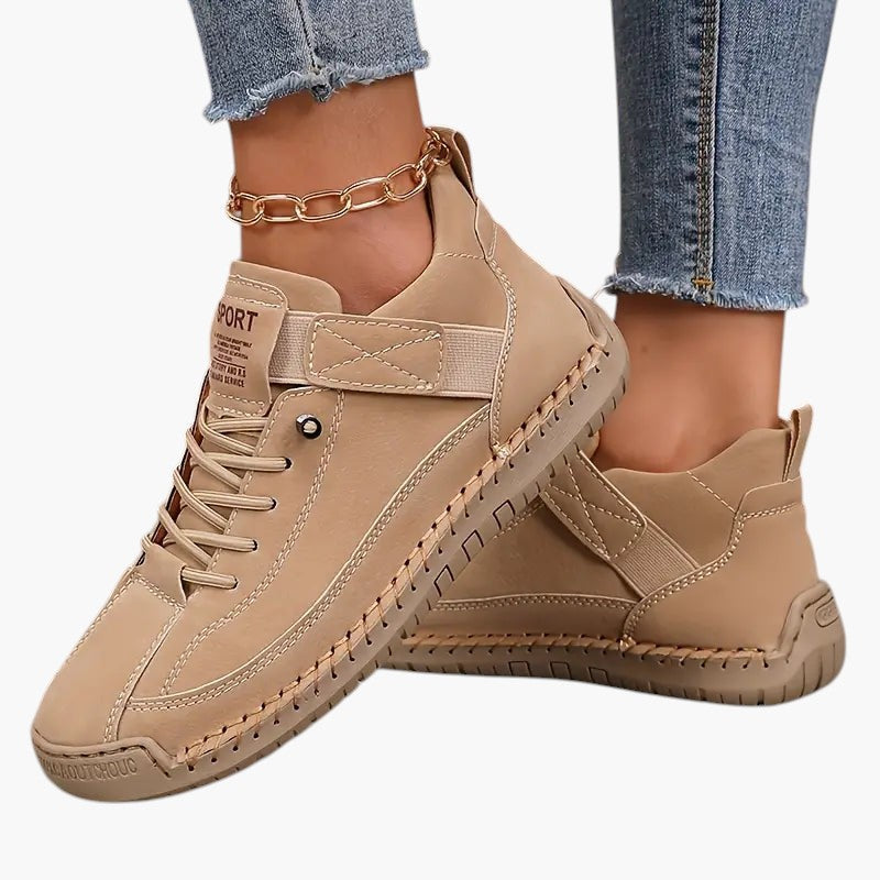 Rosenda | Sneakers With Laces and Contrast Edge Stitching