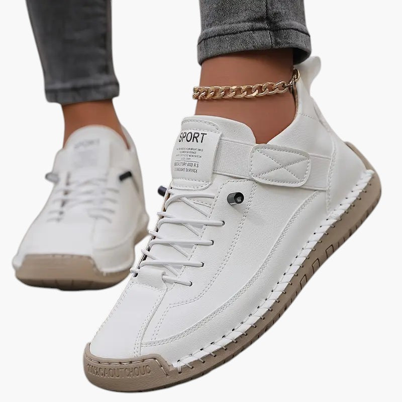 Rosenda | Sneakers With Laces and Contrast Edge Stitching