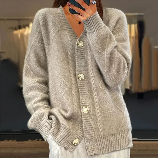 Nuray | Cardigan With Cable Knit and V Neck