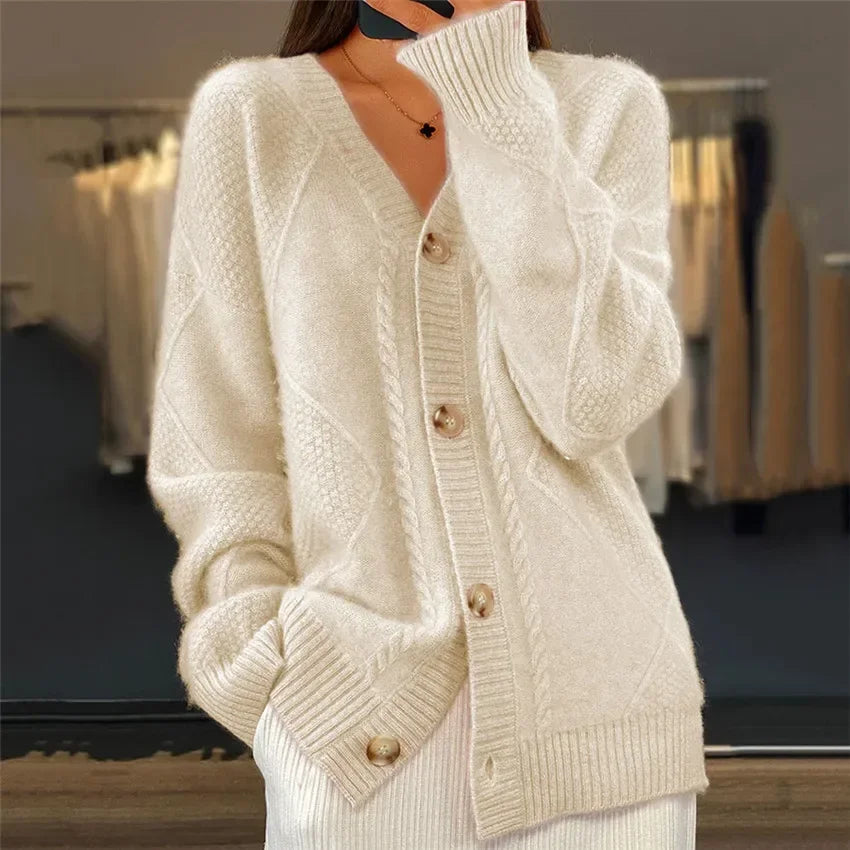Nuray | Cardigan With Cable Knit and V Neck