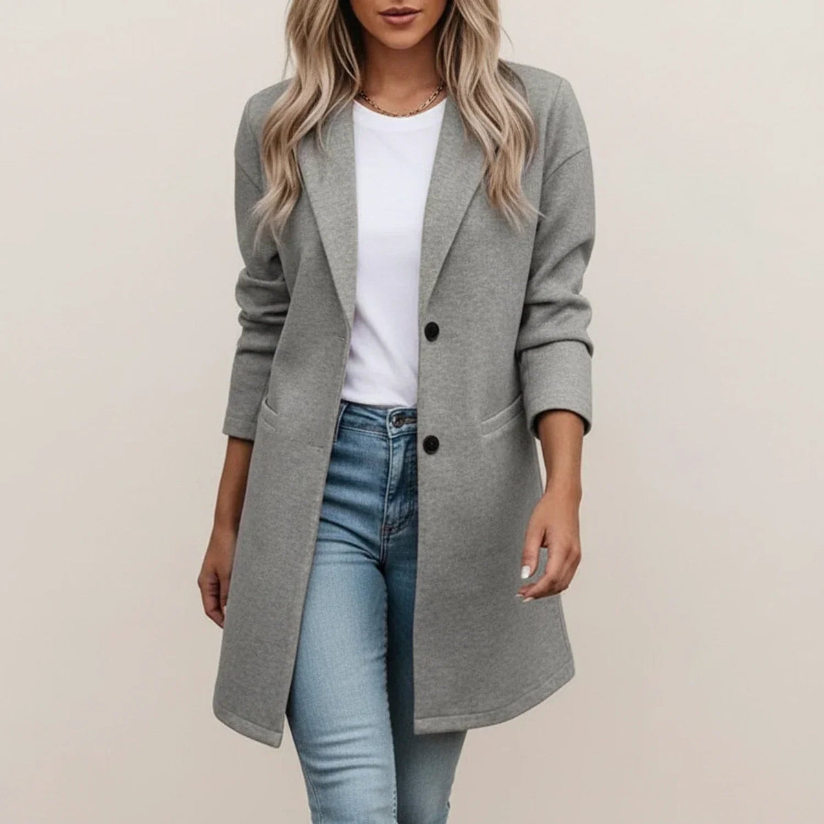 Leonas | Blazer With Wide Lapels and Front Pockets