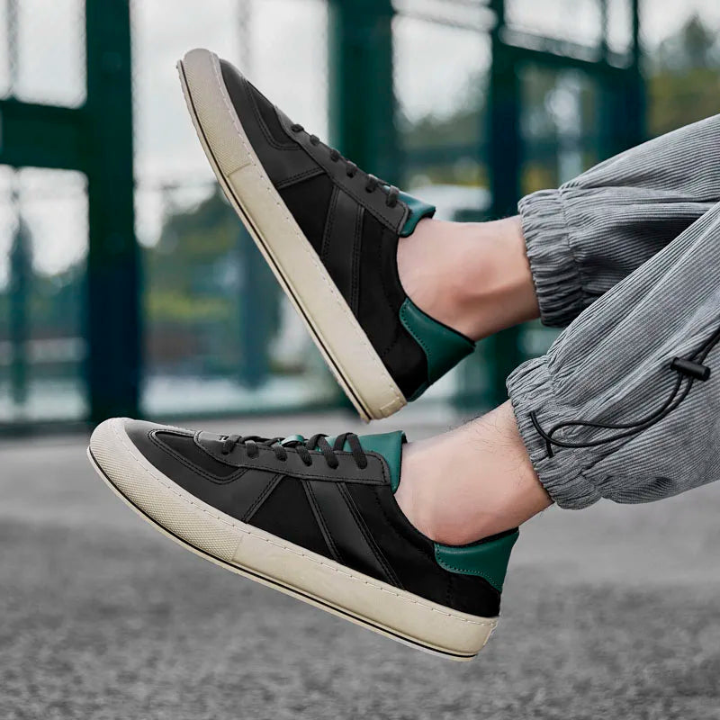 Zimo - Low Top Lace Up Contrast Heel Sneakers